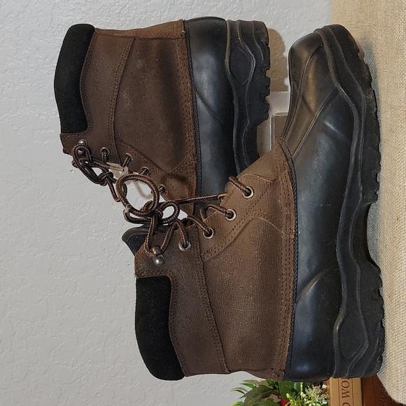 Leather Upper Rain Boot 10 - Picture 4 of 13